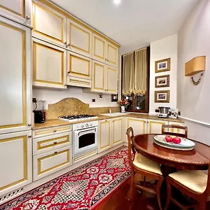 Apartment Luxury House - Foppa61, Milan